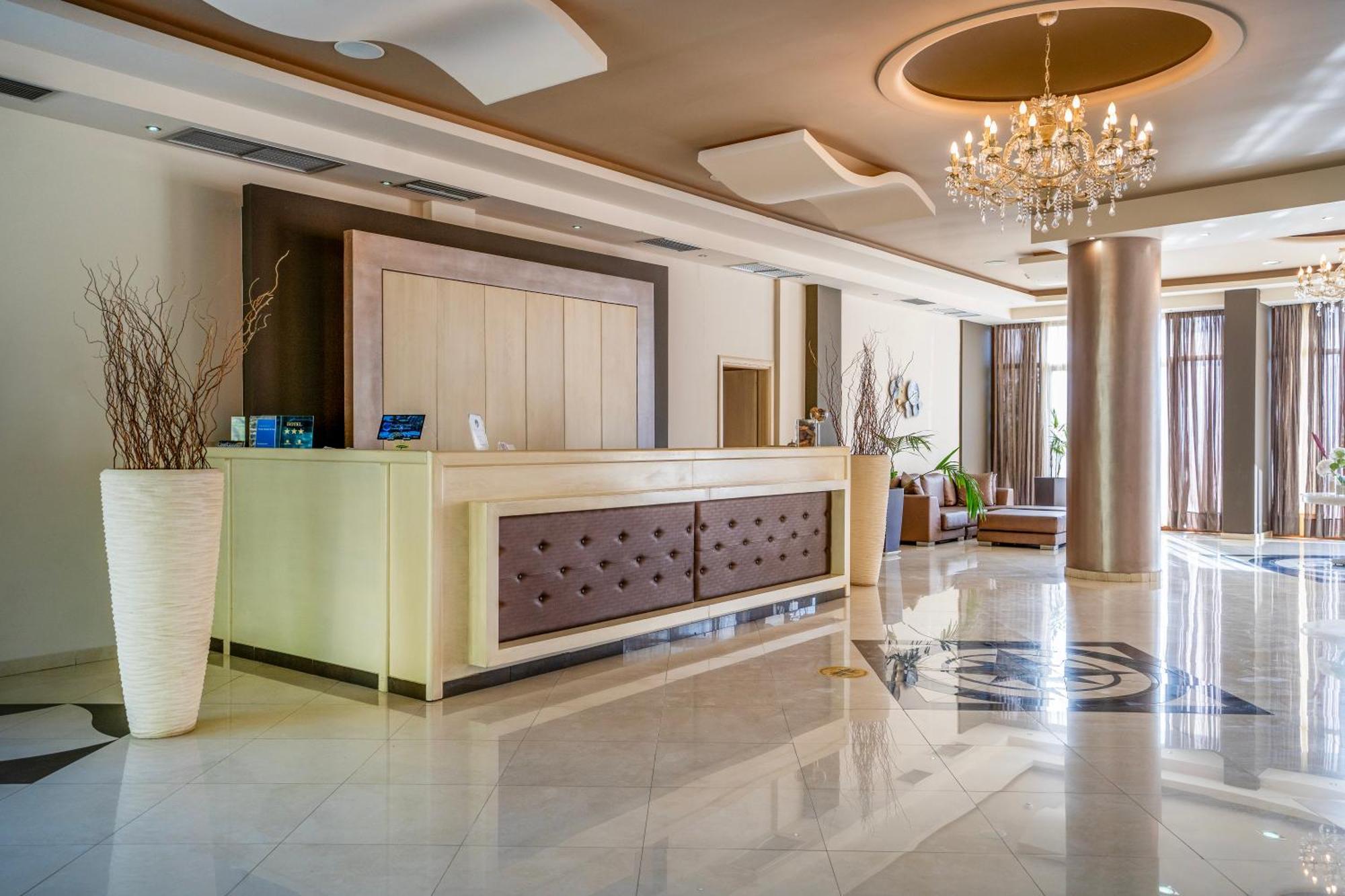 Evia Hotel & Suites Marmari  Екстер'єр фото
