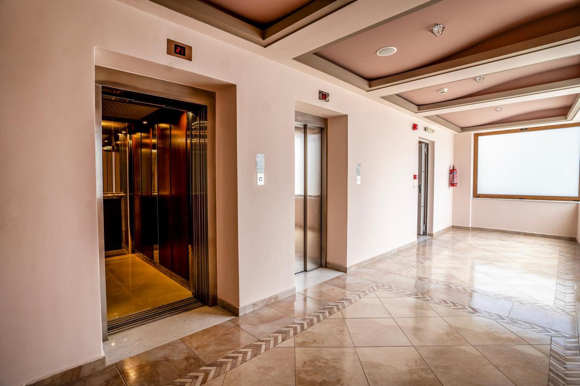 Evia Hotel & Suites Marmari  Екстер'єр фото