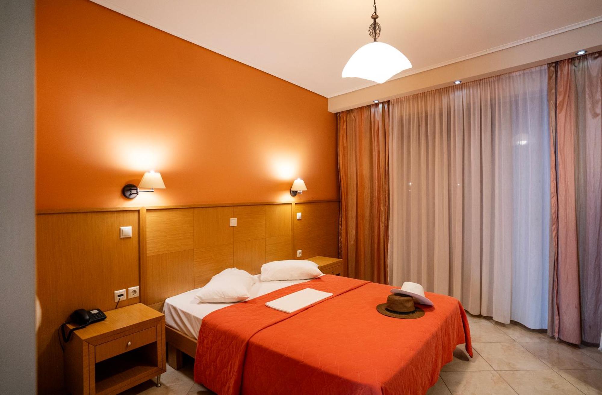 Evia Hotel & Suites Marmari  Екстер'єр фото