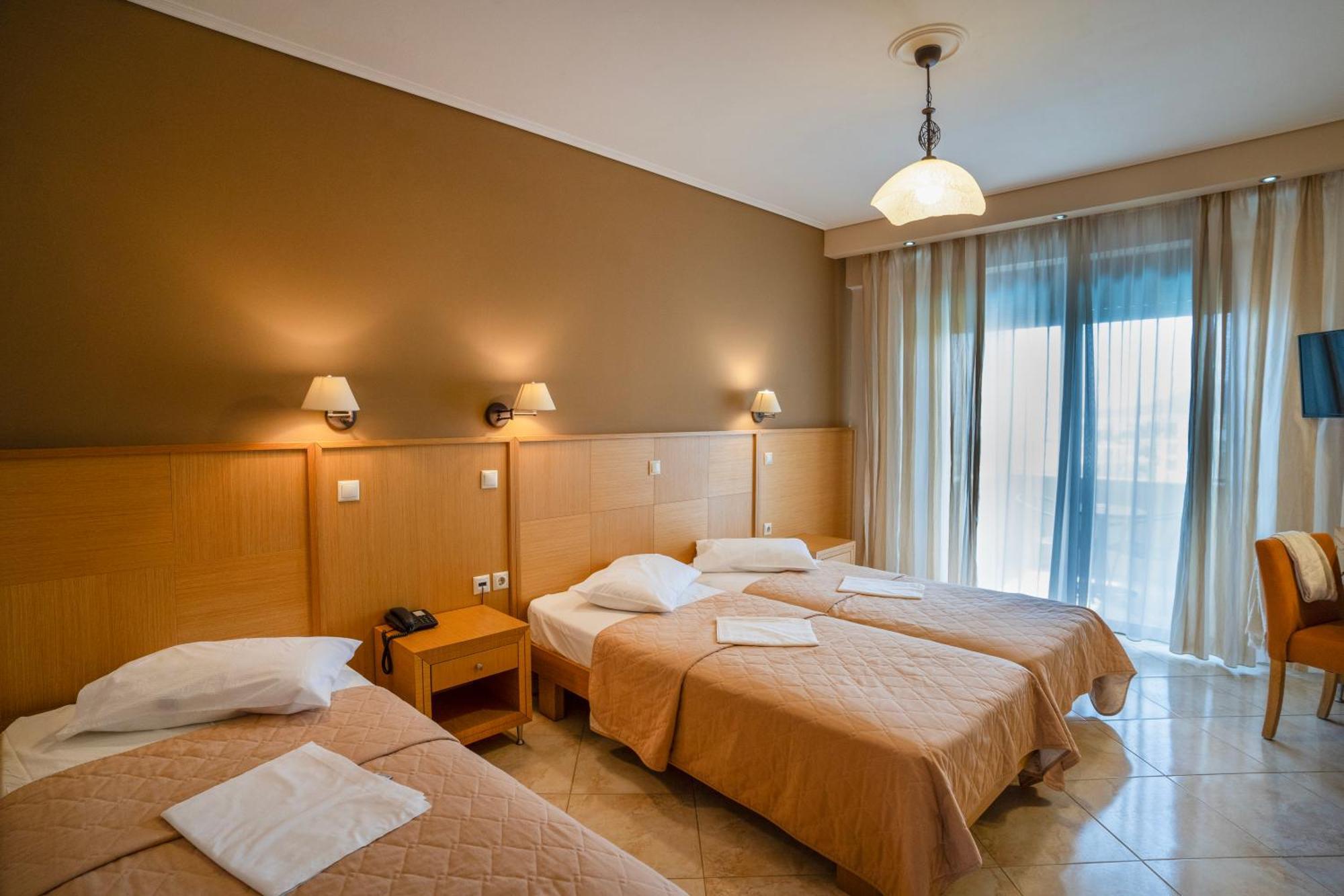 Evia Hotel & Suites Marmari  Екстер'єр фото